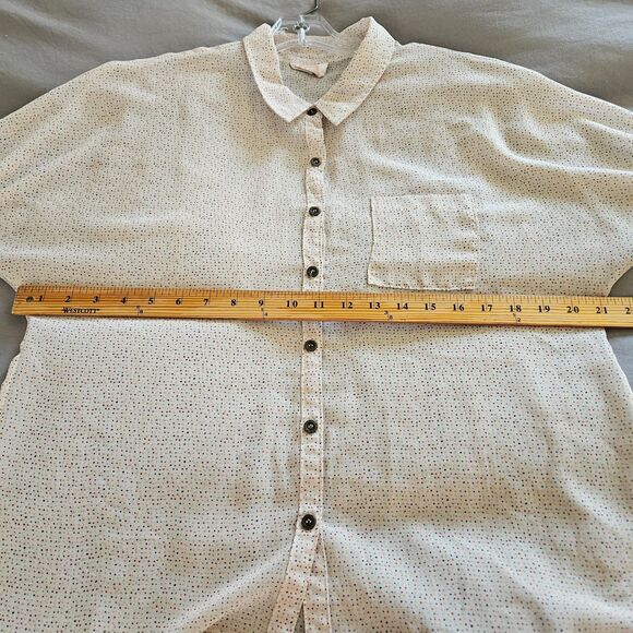 Quiksilver Women Button up Blouse Sz L Semi Sheer Raglan 3/4" Sleeve Polka Dots - Picture 13 of 16